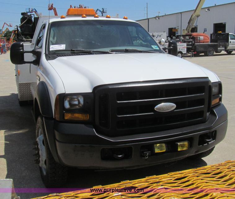 image for item H8921 2007 Ford F550 Super Duty XL service truck