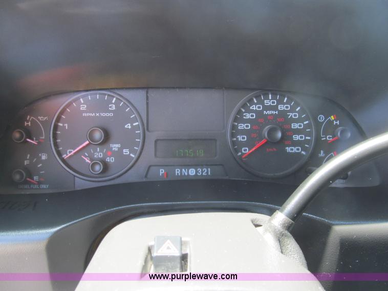 image for item H8921 2007 Ford F550 Super Duty XL service truck