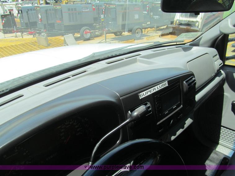 image for item H8921 2007 Ford F550 Super Duty XL service truck