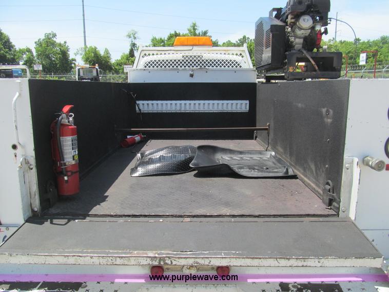 image for item H8921 2007 Ford F550 Super Duty XL service truck