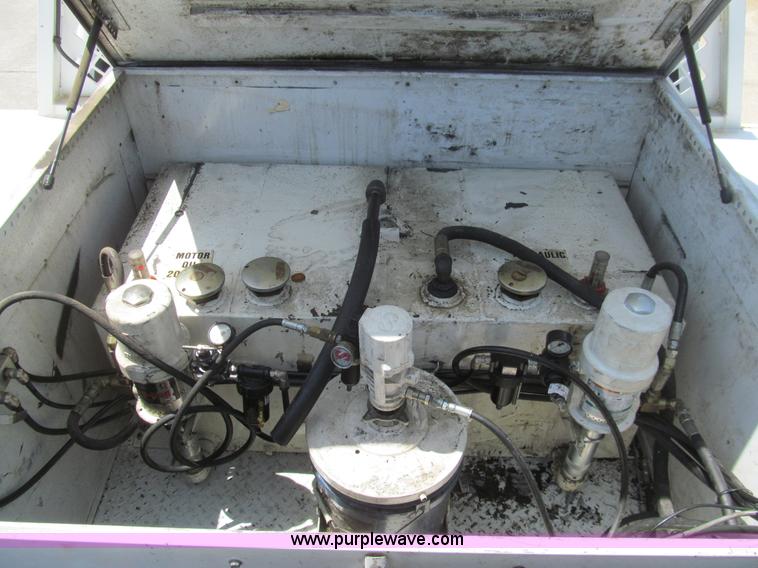 image for item H8921 2007 Ford F550 Super Duty XL service truck