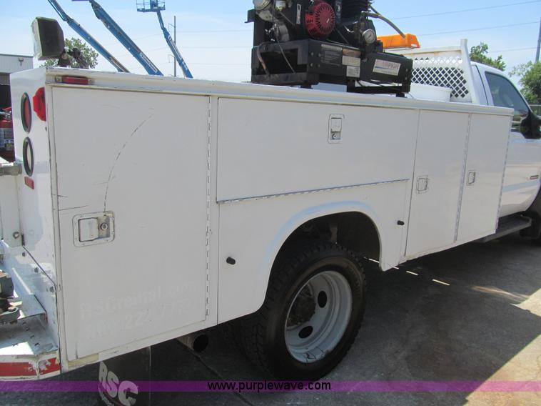image for item H8921 2007 Ford F550 Super Duty XL service truck