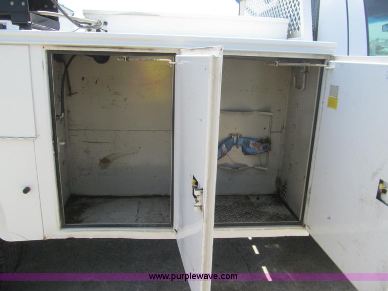 image for item H8921 2007 Ford F550 Super Duty XL service truck