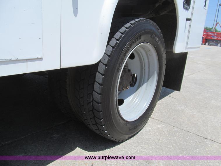 image for item H8921 2007 Ford F550 Super Duty XL service truck