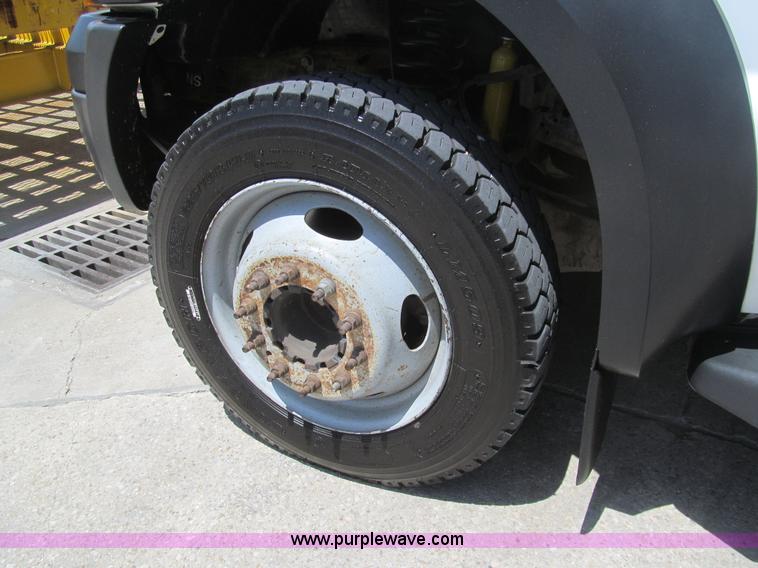 image for item H8921 2007 Ford F550 Super Duty XL service truck