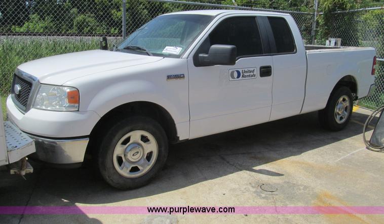 image for item H8922 2007 Ford F150 XLT SuperCab pickup truck