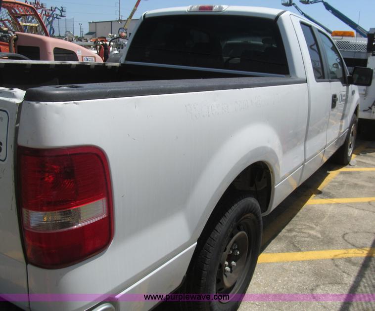 image for item H8922 2007 Ford F150 XLT SuperCab pickup truck