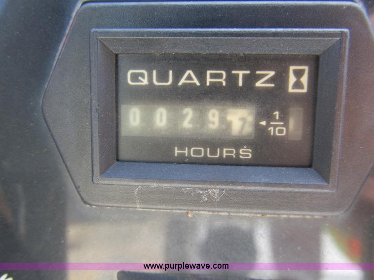 image for item H8923 2006 Ford F350 Super Duty XL service truck