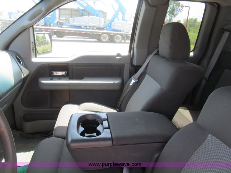 image for item H8925 2006 Ford F150 XLT SuperCab pickup truck