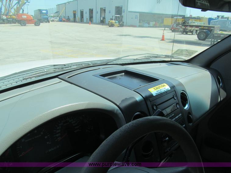 image for item H8925 2006 Ford F150 XLT SuperCab pickup truck