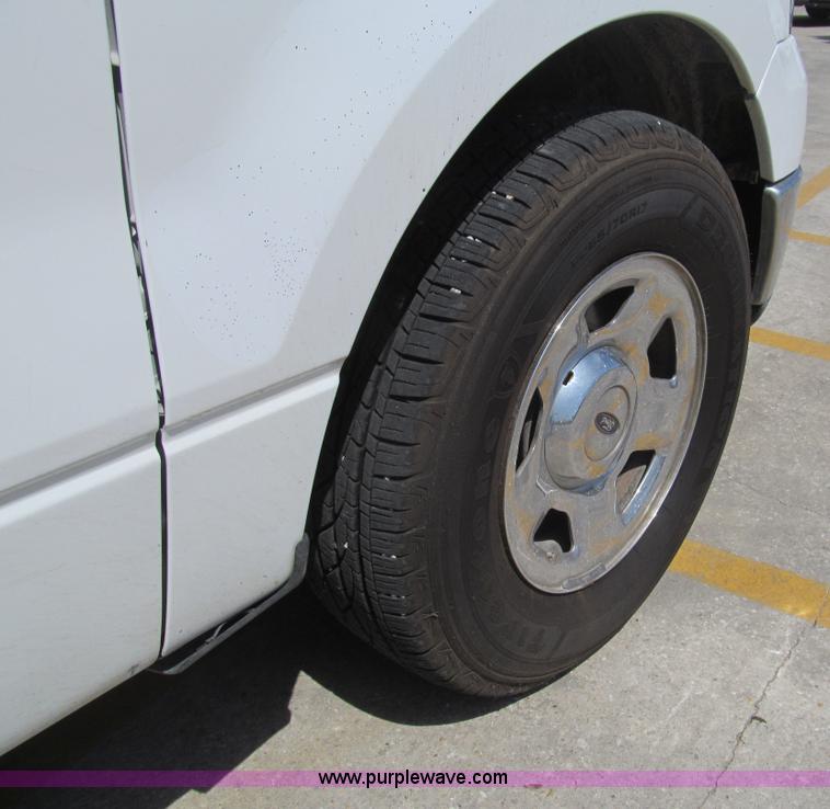 image for item H8925 2006 Ford F150 XLT SuperCab pickup truck