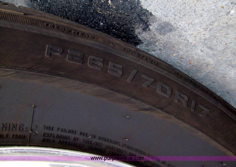 image for item H8925 2006 Ford F150 XLT SuperCab pickup truck