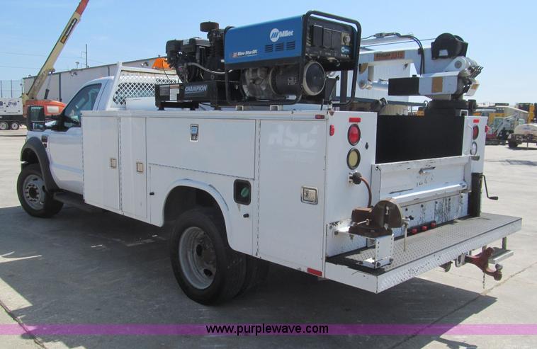 image for item H8926 2008 Ford F550 Super Duty XL service truck with crane