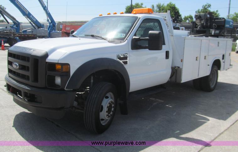 image for item H8926 2008 Ford F550 Super Duty XL service truck with crane