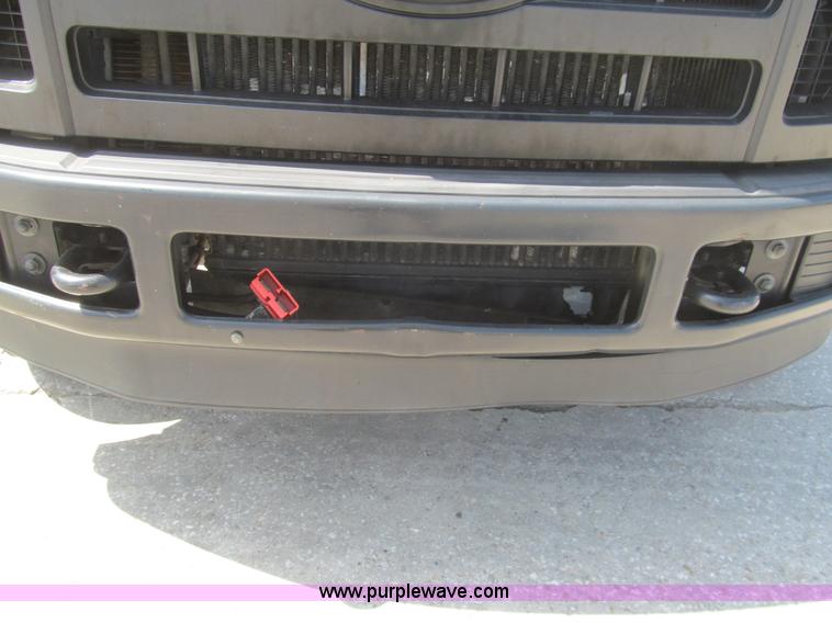 image for item H8926 2008 Ford F550 Super Duty XL service truck with crane
