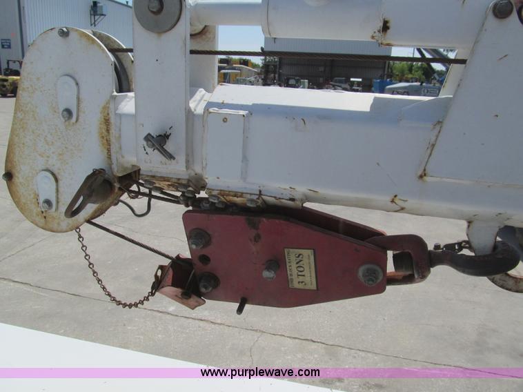 image for item H8926 2008 Ford F550 Super Duty XL service truck with crane