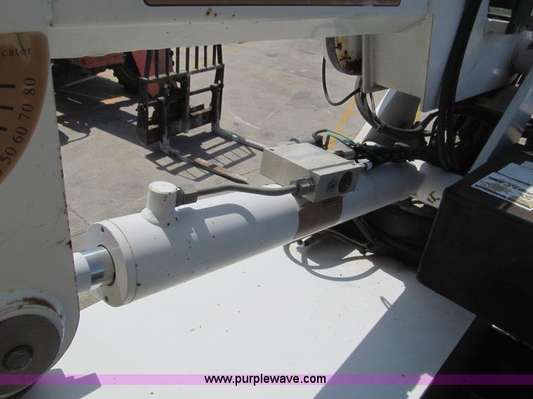 image for item H8926 2008 Ford F550 Super Duty XL service truck with crane