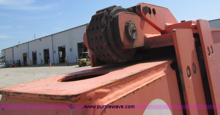 image for item H8927 2007 Lull 944E-42 telehandler