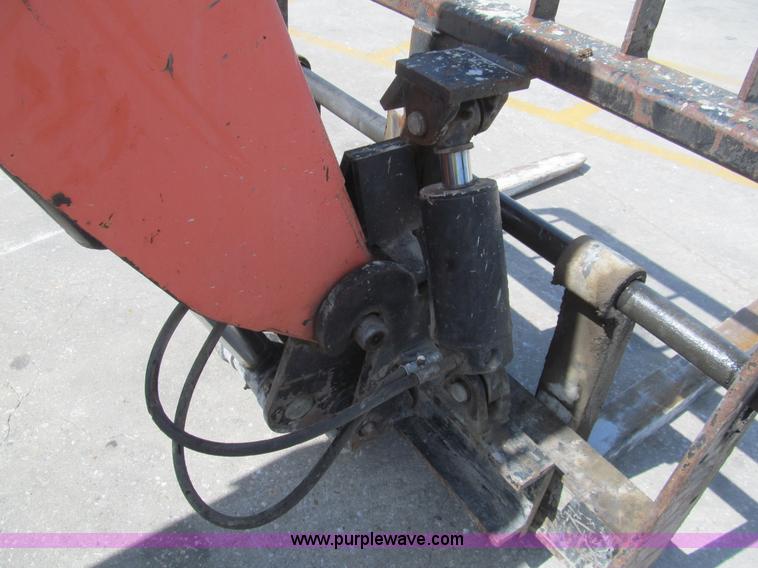 image for item H8927 2007 Lull 944E-42 telehandler