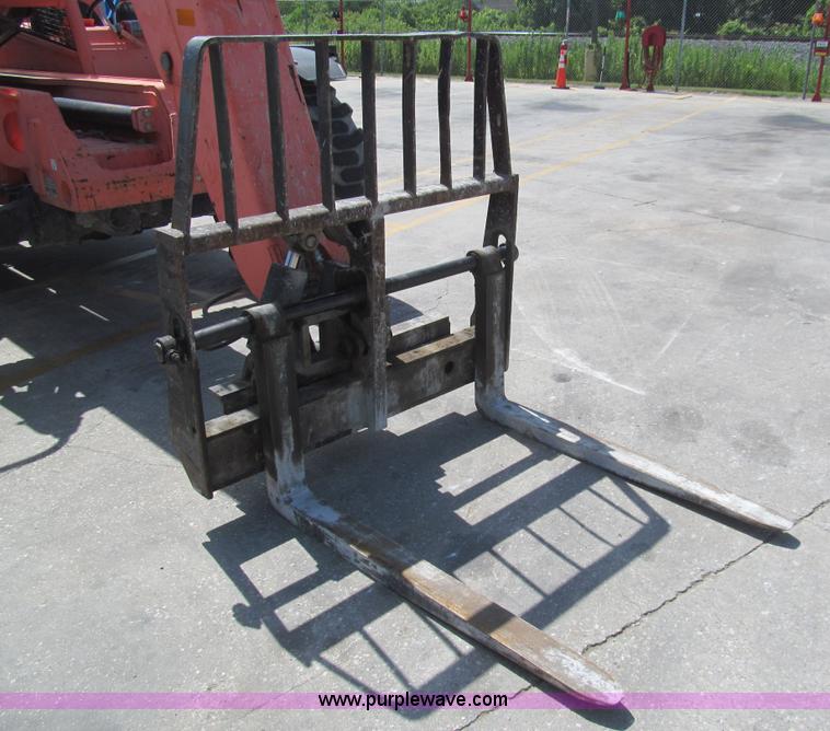 image for item H8927 2007 Lull 944E-42 telehandler