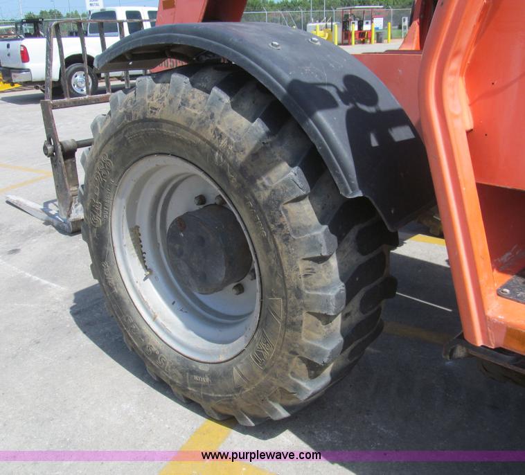 image for item H8927 2007 Lull 944E-42 telehandler