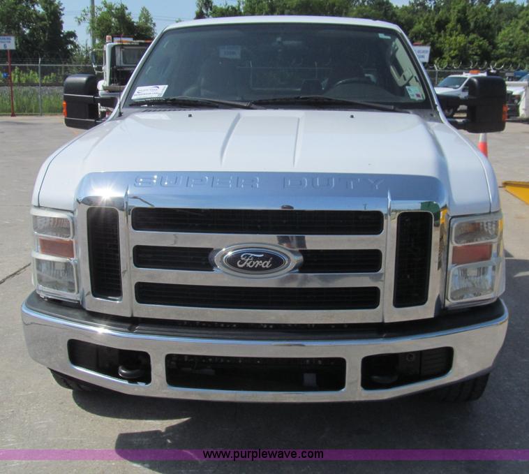 image for item H8928 2008 Ford F250 Super Duty XLT SuperCab pickup truck