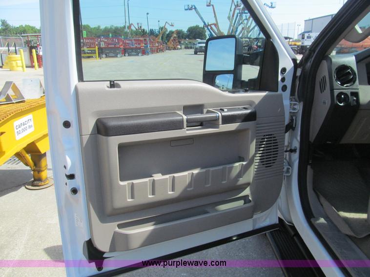image for item H8928 2008 Ford F250 Super Duty XLT SuperCab pickup truck