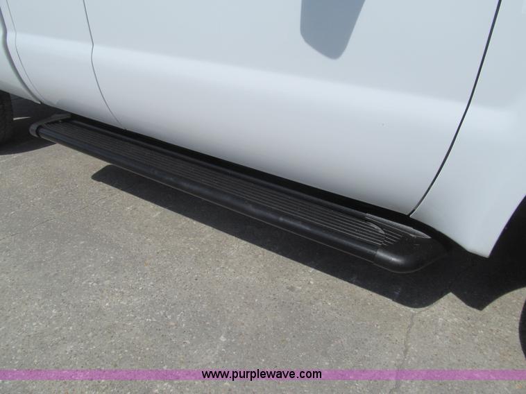 image for item H8928 2008 Ford F250 Super Duty XLT SuperCab pickup truck