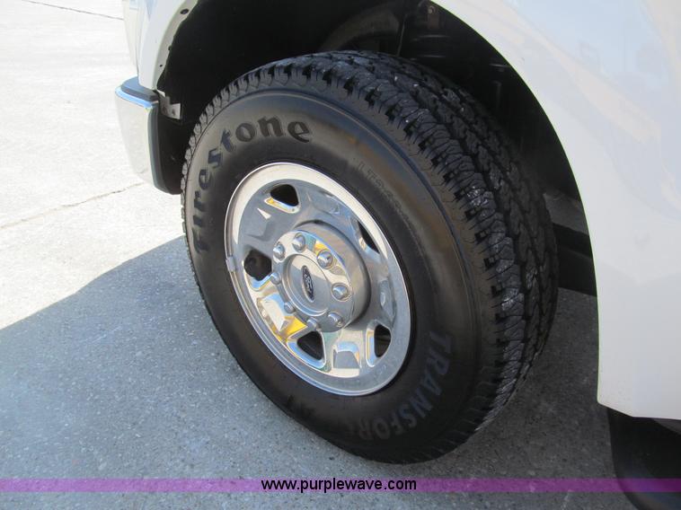 image for item H8928 2008 Ford F250 Super Duty XLT SuperCab pickup truck