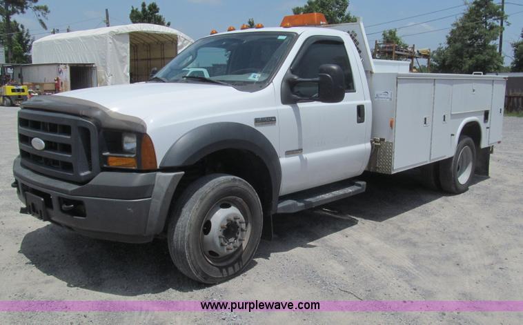 image for item H8930 2007 Ford F550 Super Duty XL service truck