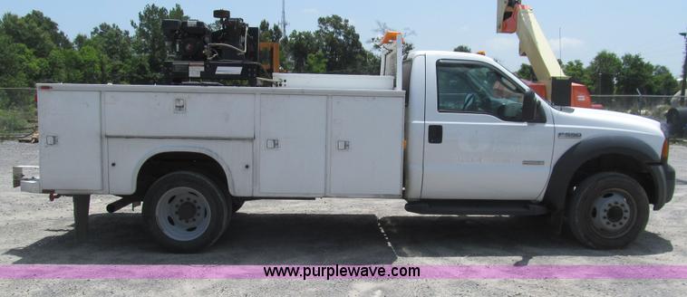 image for item H8930 2007 Ford F550 Super Duty XL service truck