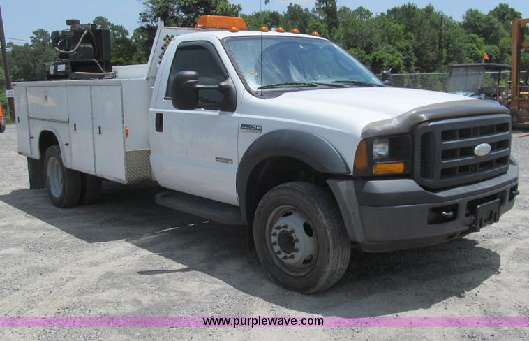image for item H8930 2007 Ford F550 Super Duty XL service truck