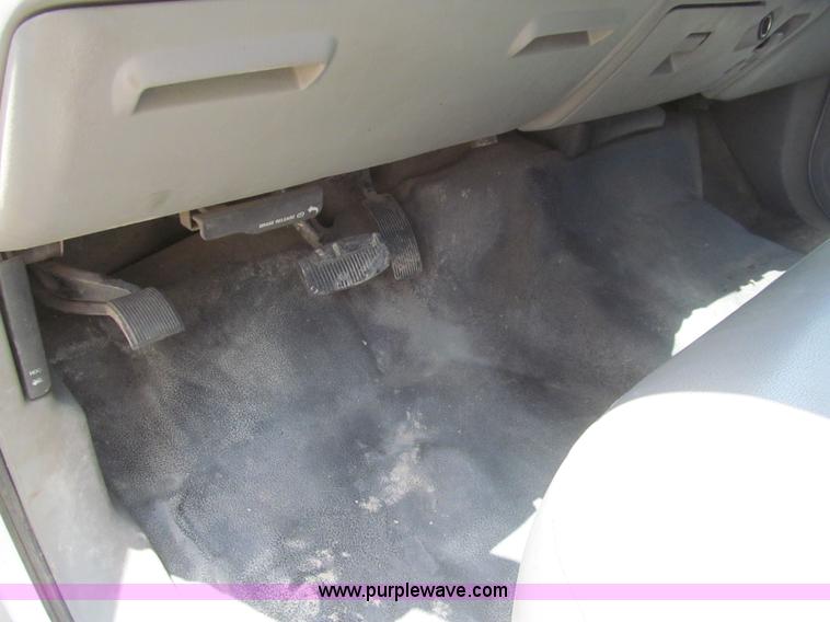 image for item H8930 2007 Ford F550 Super Duty XL service truck