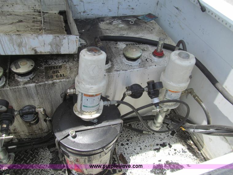 image for item H8930 2007 Ford F550 Super Duty XL service truck