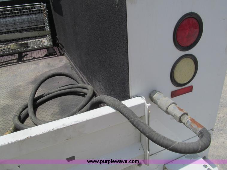 image for item H8930 2007 Ford F550 Super Duty XL service truck