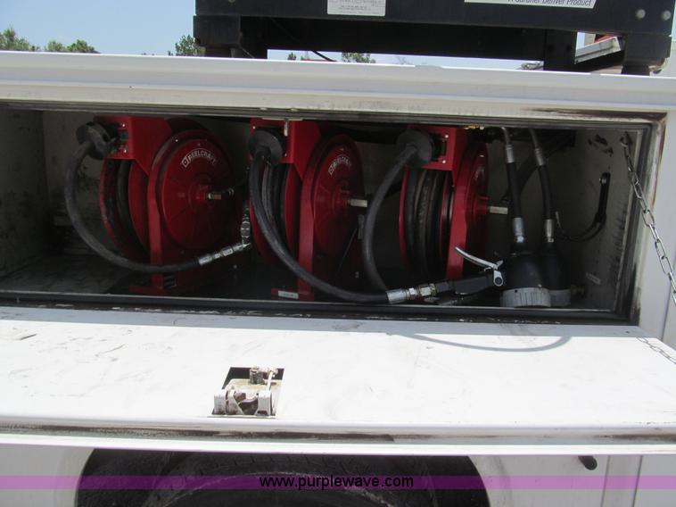 image for item H8930 2007 Ford F550 Super Duty XL service truck