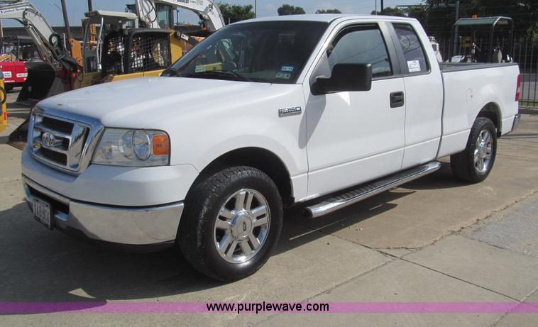image for item H8931 2007 Ford F150 XLT SuperCab pickup truck