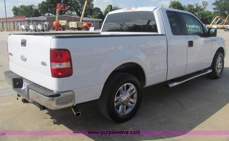 image for item H8931 2007 Ford F150 XLT SuperCab pickup truck