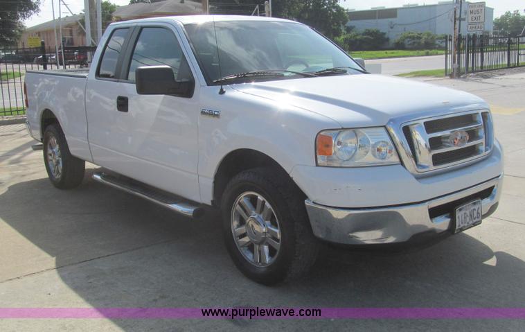 image for item H8931 2007 Ford F150 XLT SuperCab pickup truck