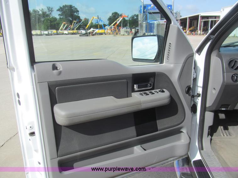 image for item H8931 2007 Ford F150 XLT SuperCab pickup truck