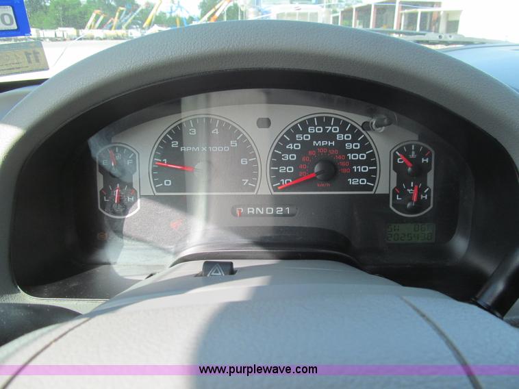 image for item H8931 2007 Ford F150 XLT SuperCab pickup truck