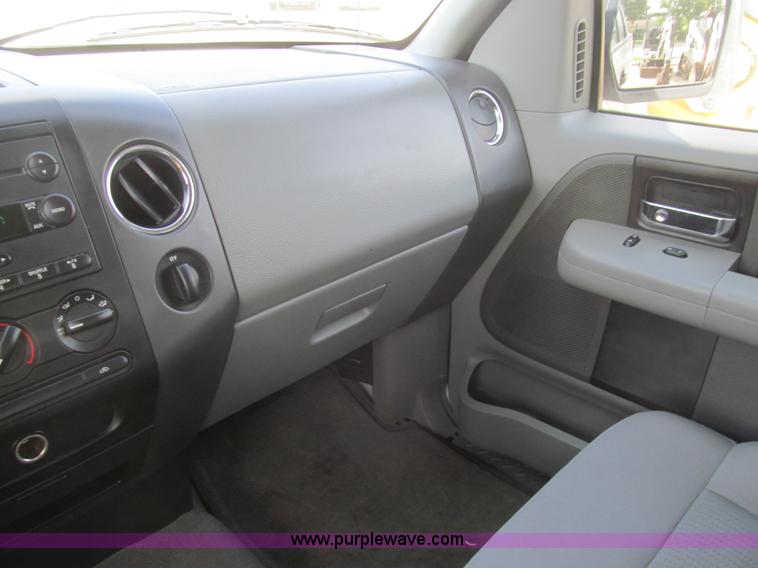 image for item H8931 2007 Ford F150 XLT SuperCab pickup truck