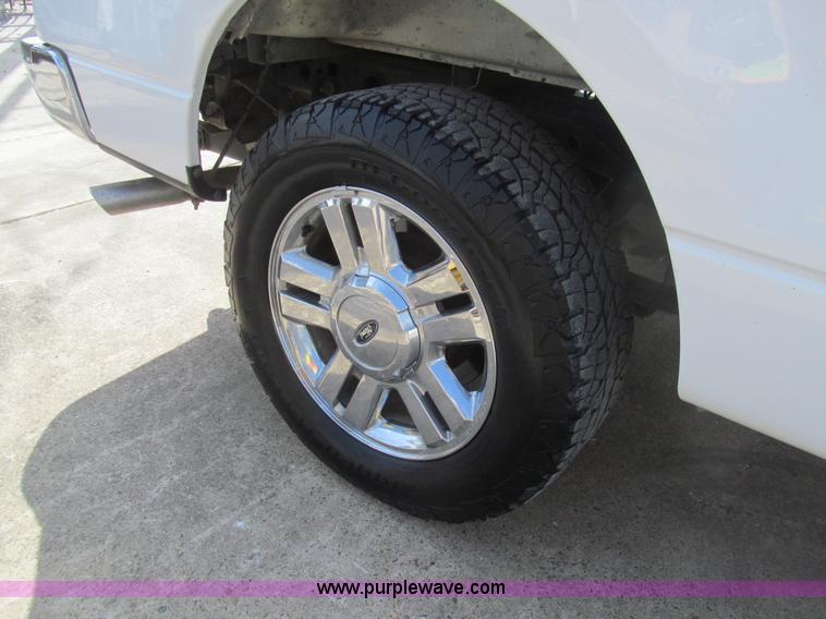 image for item H8931 2007 Ford F150 XLT SuperCab pickup truck