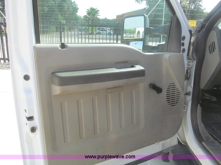 image for item H8932 2008 Ford F550 Super Duty XL service truck