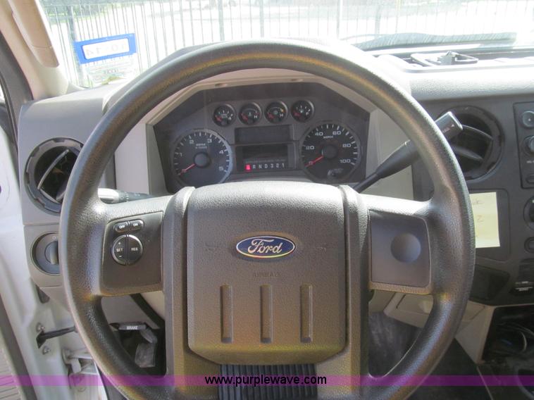 image for item H8932 2008 Ford F550 Super Duty XL service truck