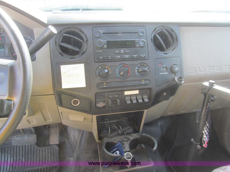 image for item H8932 2008 Ford F550 Super Duty XL service truck