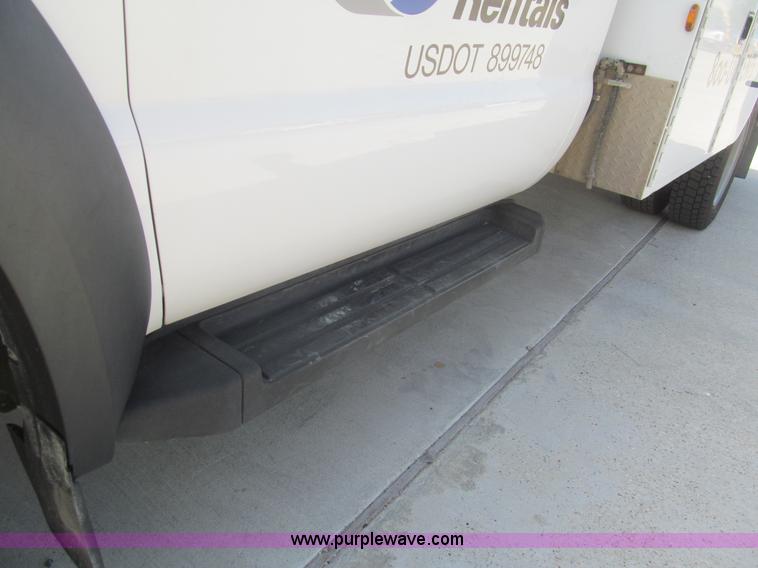 image for item H8932 2008 Ford F550 Super Duty XL service truck