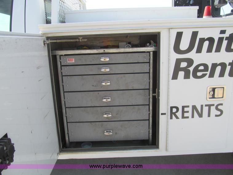 image for item H8932 2008 Ford F550 Super Duty XL service truck