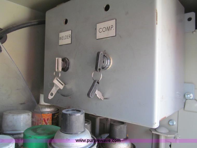 image for item H8932 2008 Ford F550 Super Duty XL service truck