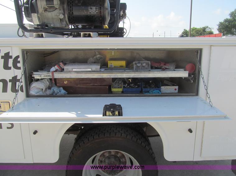 image for item H8932 2008 Ford F550 Super Duty XL service truck